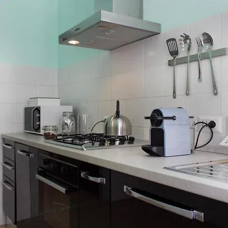 Trasteverehome - San Cosimato View On Trastevere Square Apartment Rome