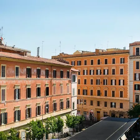 Apartment Trasteverehome - San Cosimato View On Trastevere Square *